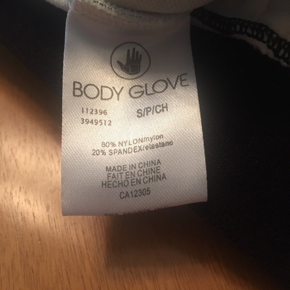 Body Glove STRIPE IT UP Bikini Top - Picture 5 of 6